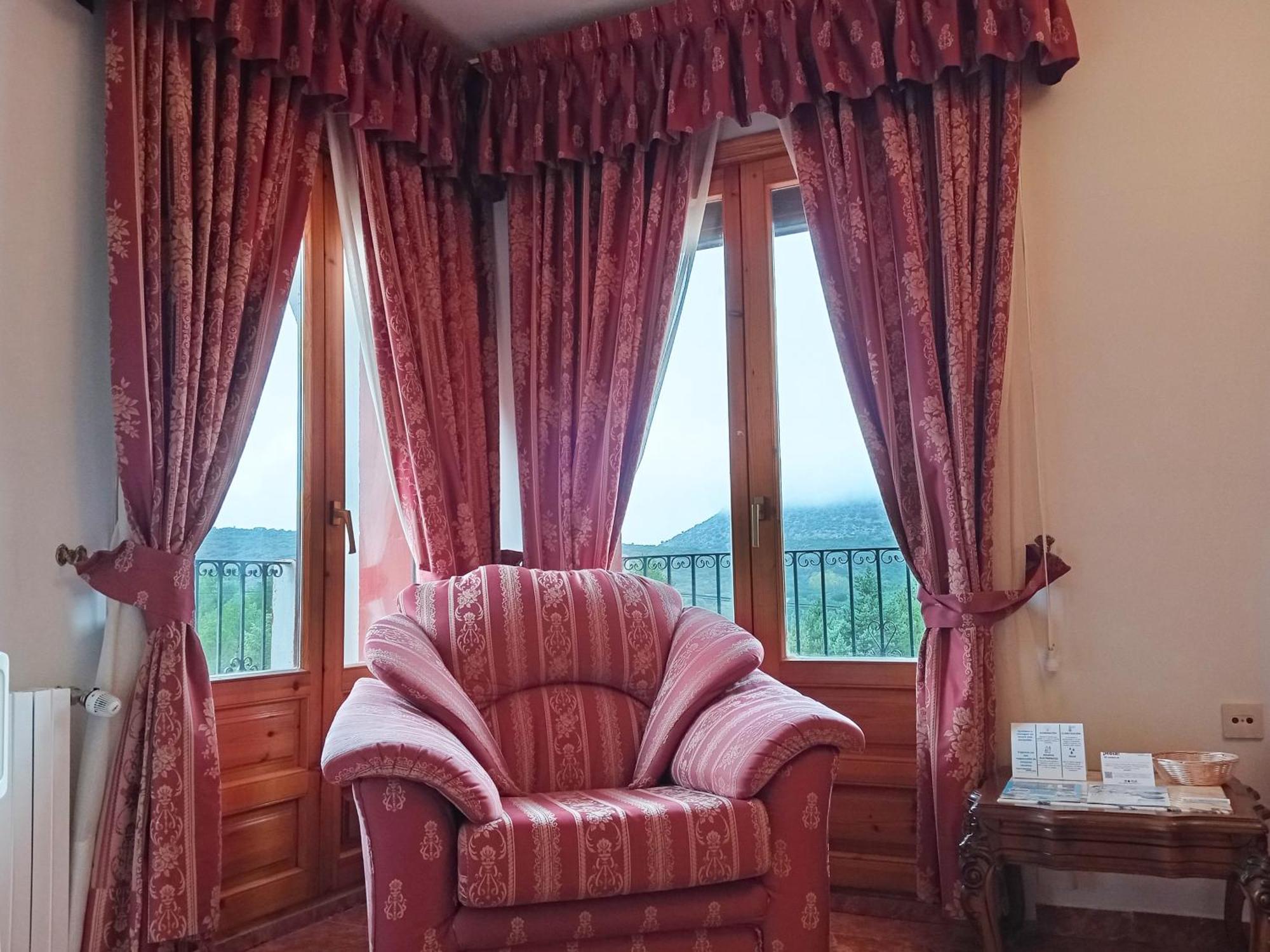 Hotel La Rueda 3000 Мора-де-Рубьелос Экстерьер фото