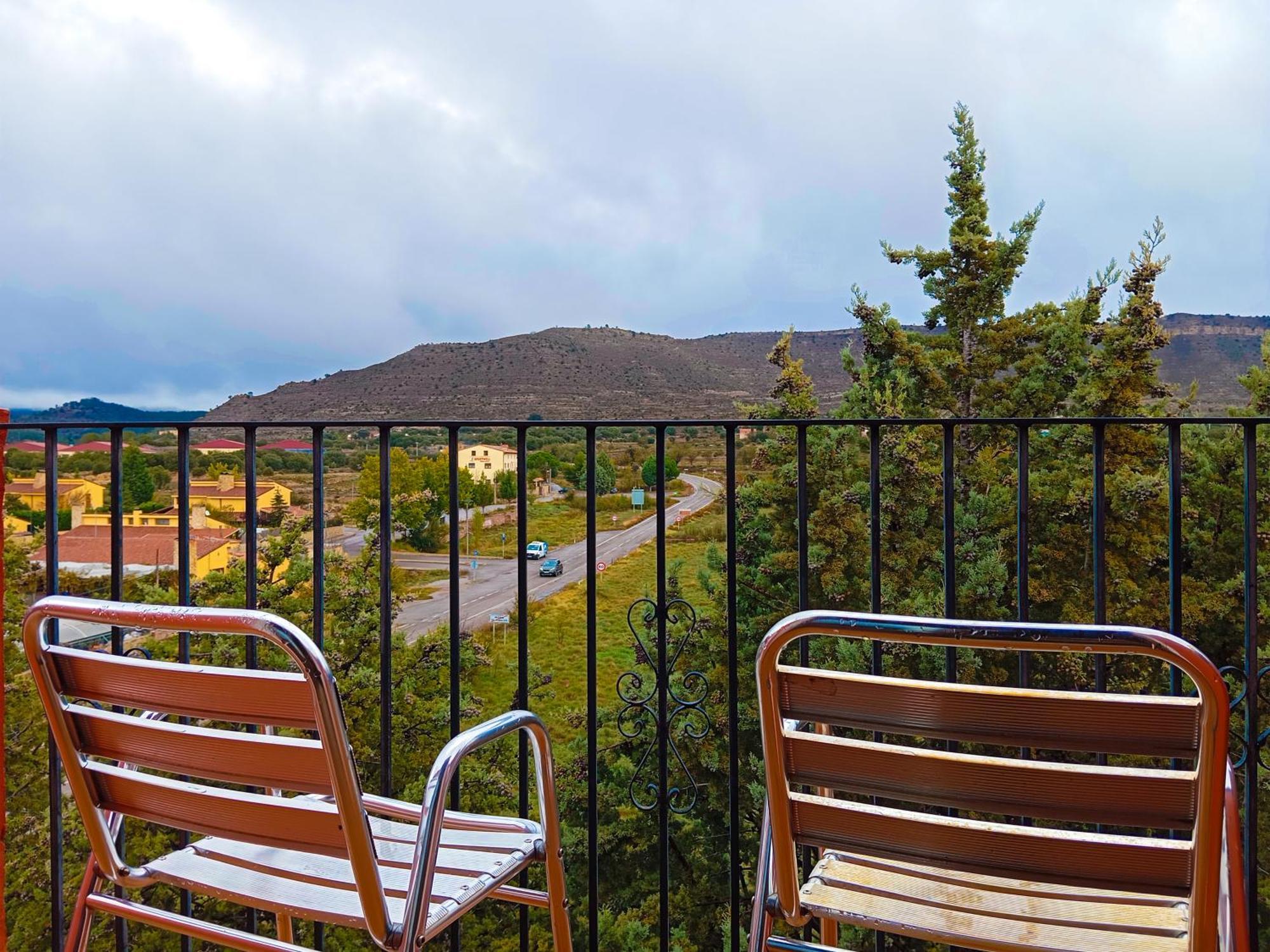 Hotel La Rueda 3000 Мора-де-Рубьелос Экстерьер фото