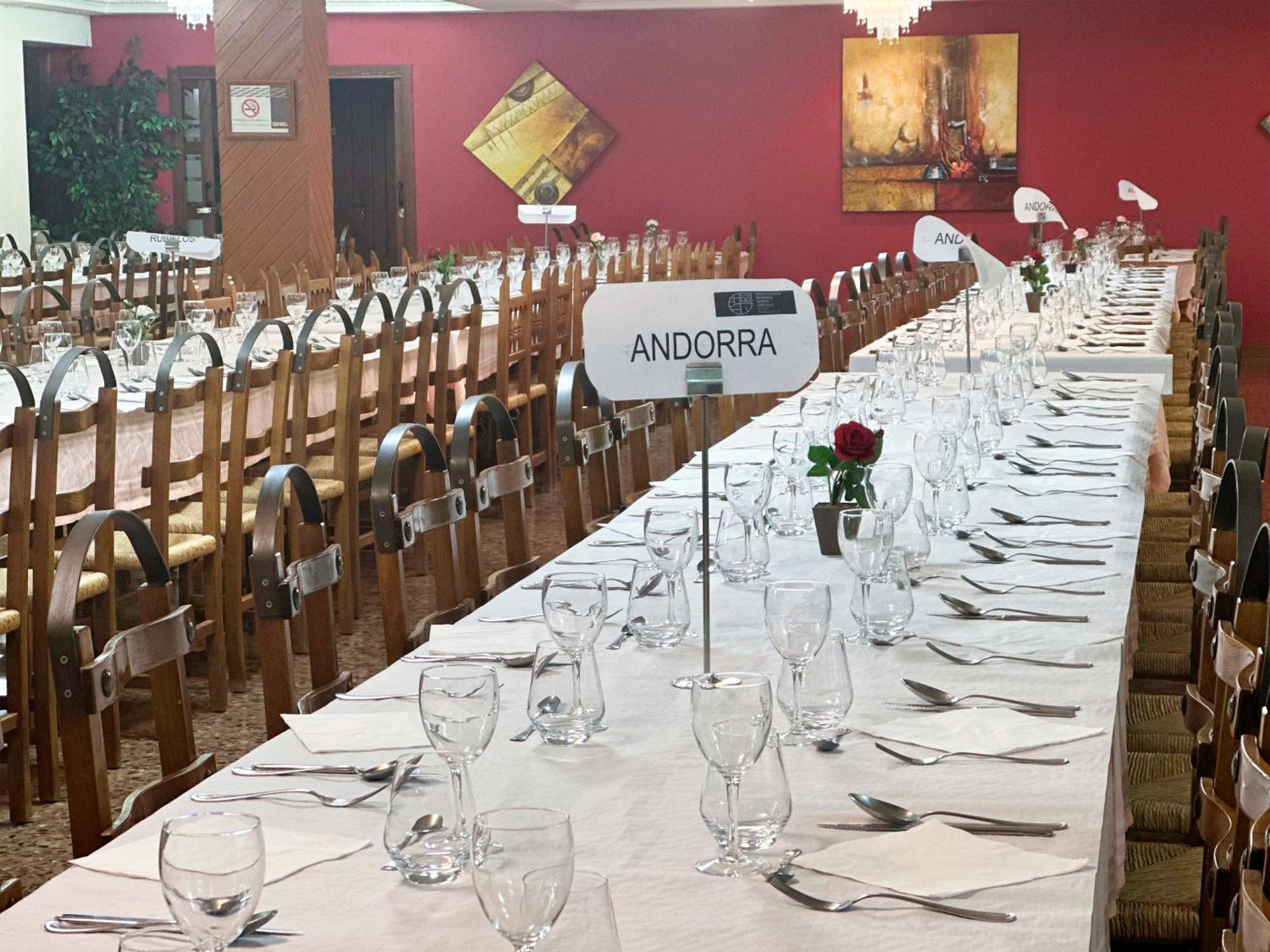 Hotel La Rueda 3000 Мора-де-Рубьелос Экстерьер фото