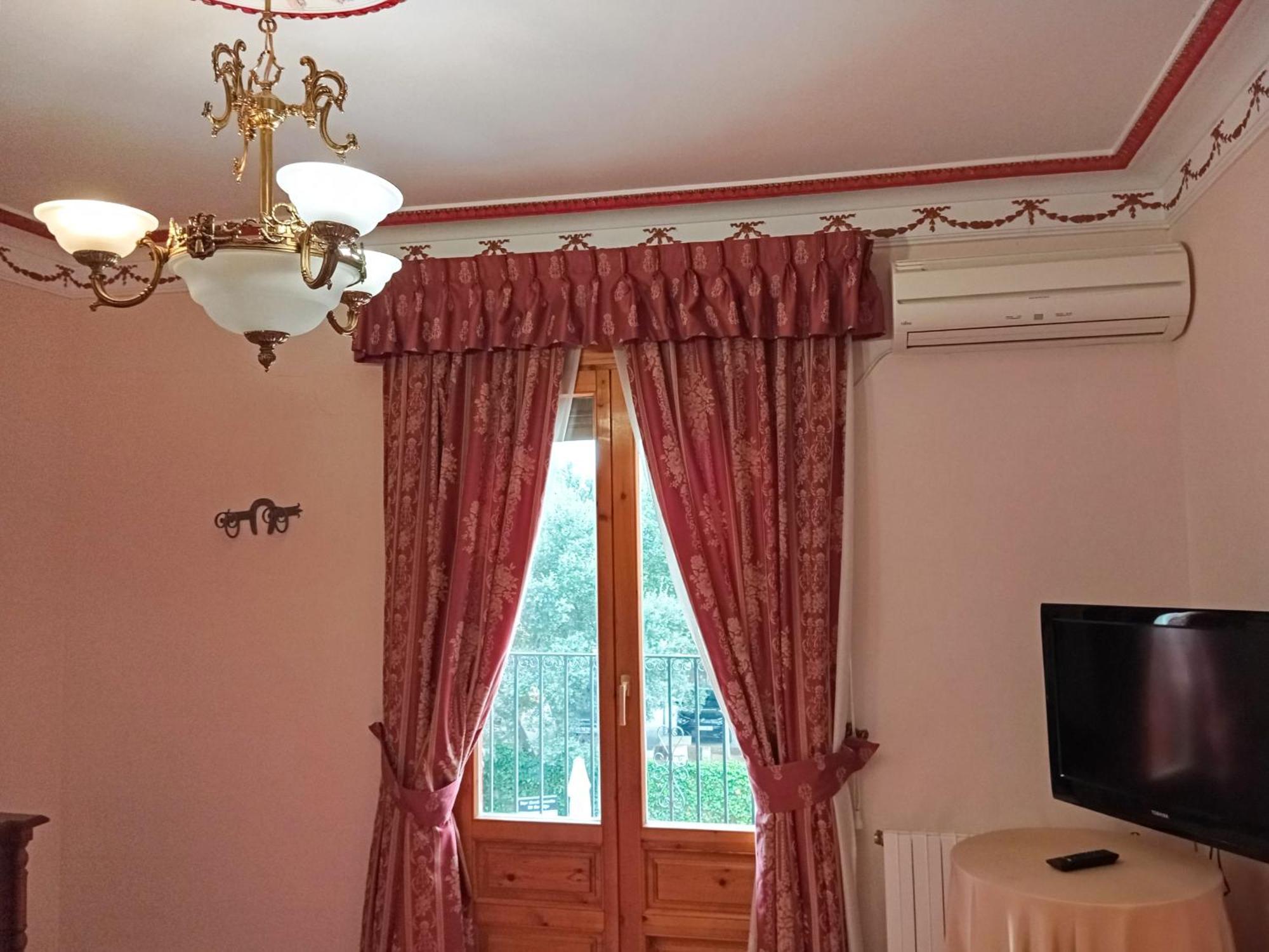 Hotel La Rueda 3000 Мора-де-Рубьелос Экстерьер фото