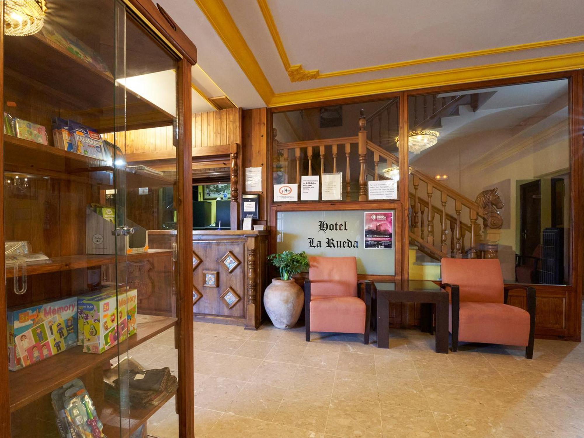Hotel La Rueda 3000 Мора-де-Рубьелос Экстерьер фото