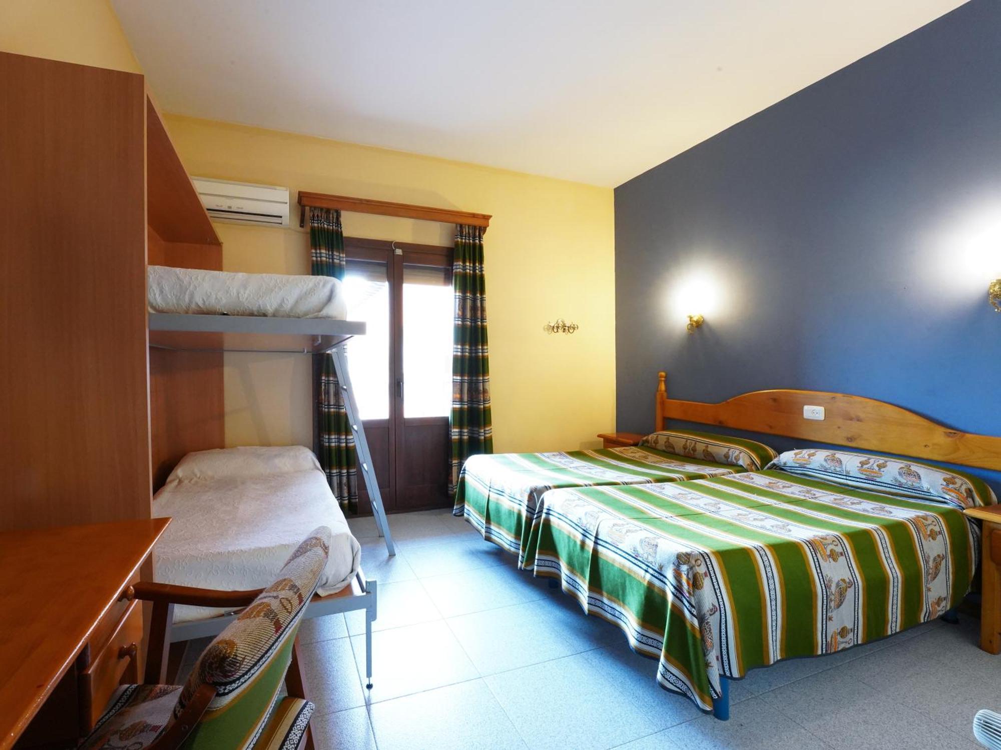 Hotel La Rueda 3000 Мора-де-Рубьелос Экстерьер фото