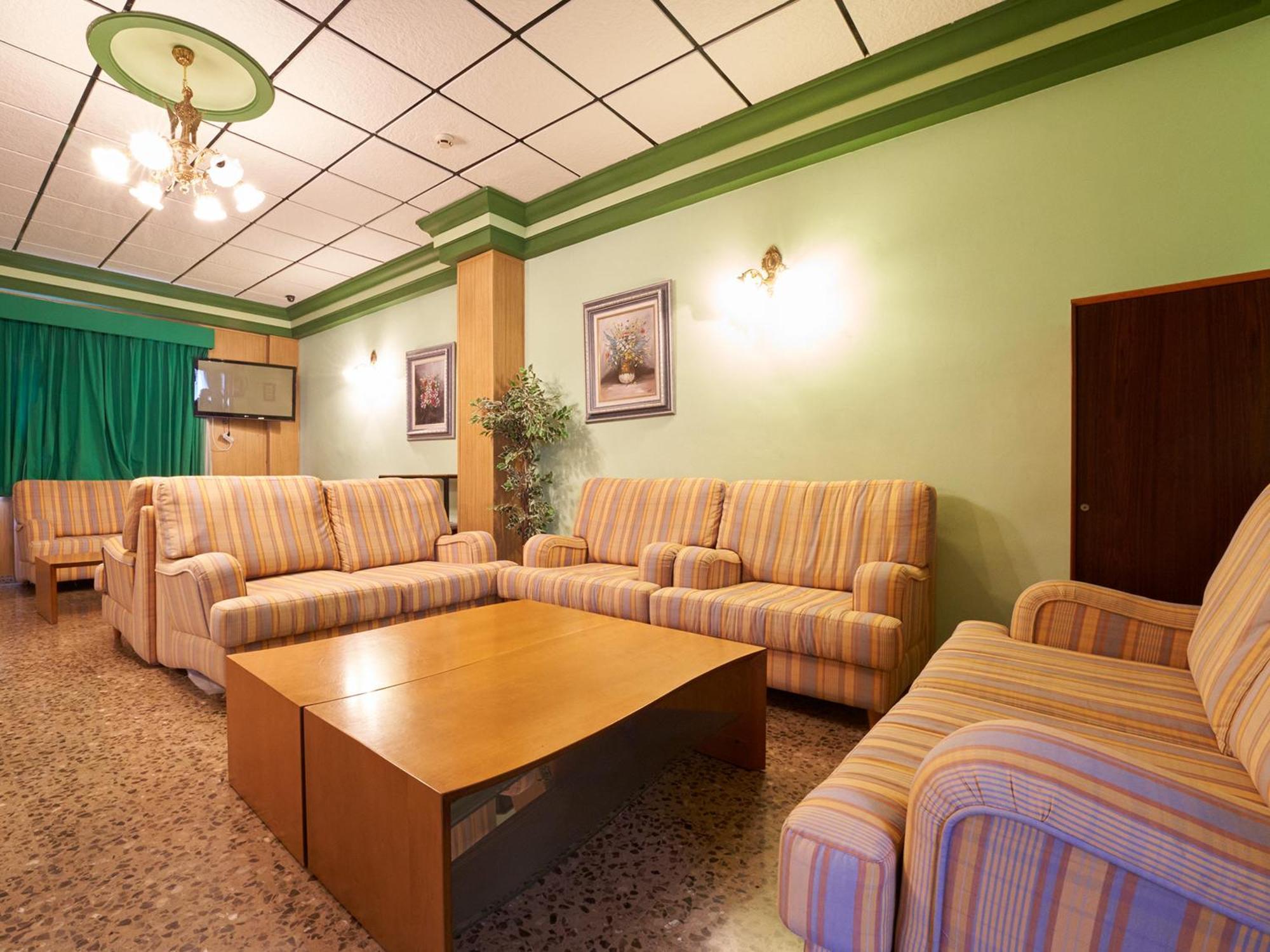 Hotel La Rueda 3000 Мора-де-Рубьелос Экстерьер фото